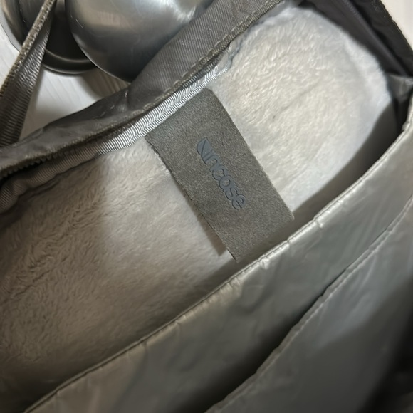 Incase CL55344 Alloy Backpack (Steel) used - Picture 3 of 4